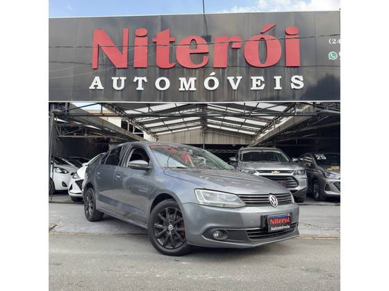VOLKSWAGEN JETTA 2.0 COMFORTLINE FLEX 4P MANUAL